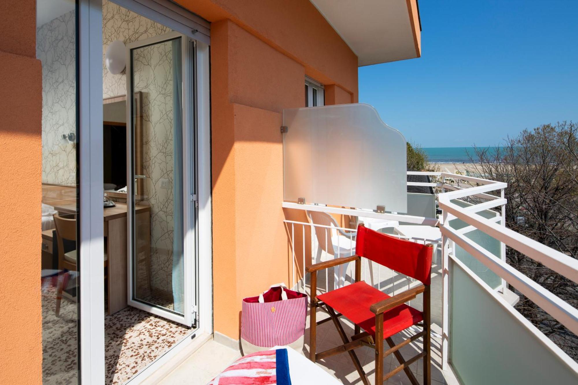 Hotel Ravello Adults Only Ріміні Екстер'єр фото