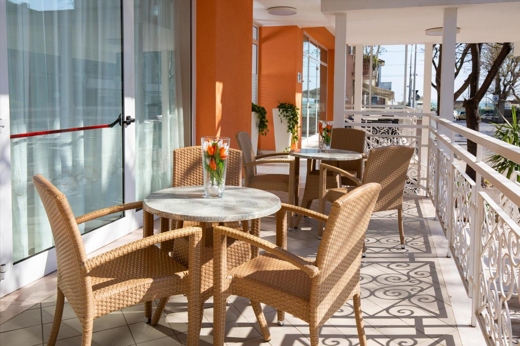 Hotel Ravello Adults Only Ріміні Екстер'єр фото