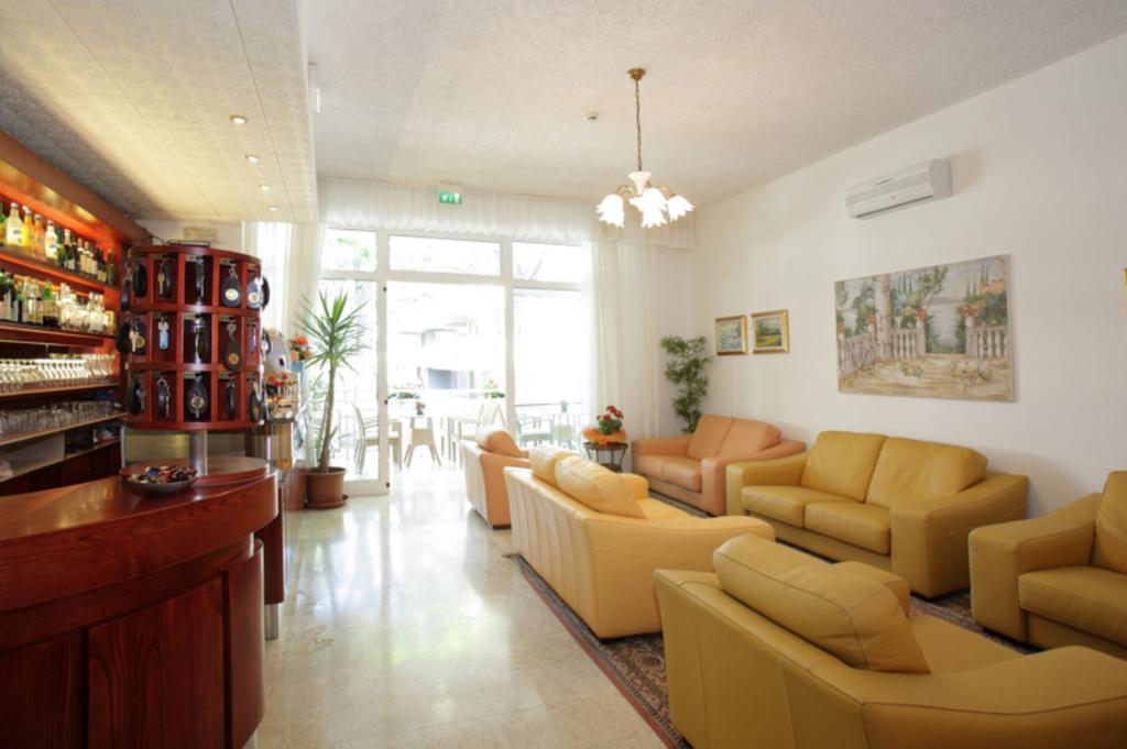 Hotel Ravello Adults Only Ріміні Екстер'єр фото