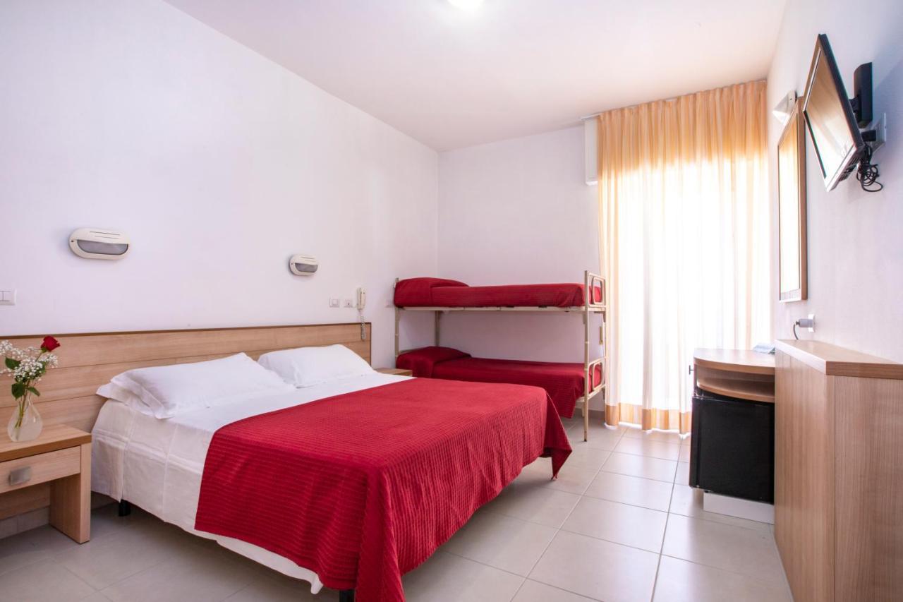 Hotel Ravello Adults Only Ріміні Екстер'єр фото